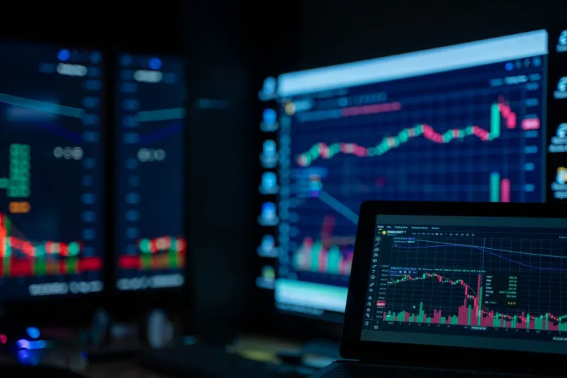 What's Really Happening to Your Trades Between 3 and 5 AM Eastern — And Why Most US Traders Ignore It